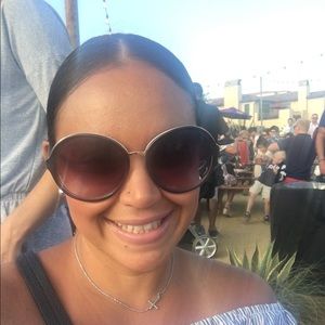 Meet your Posher, Jocelyn